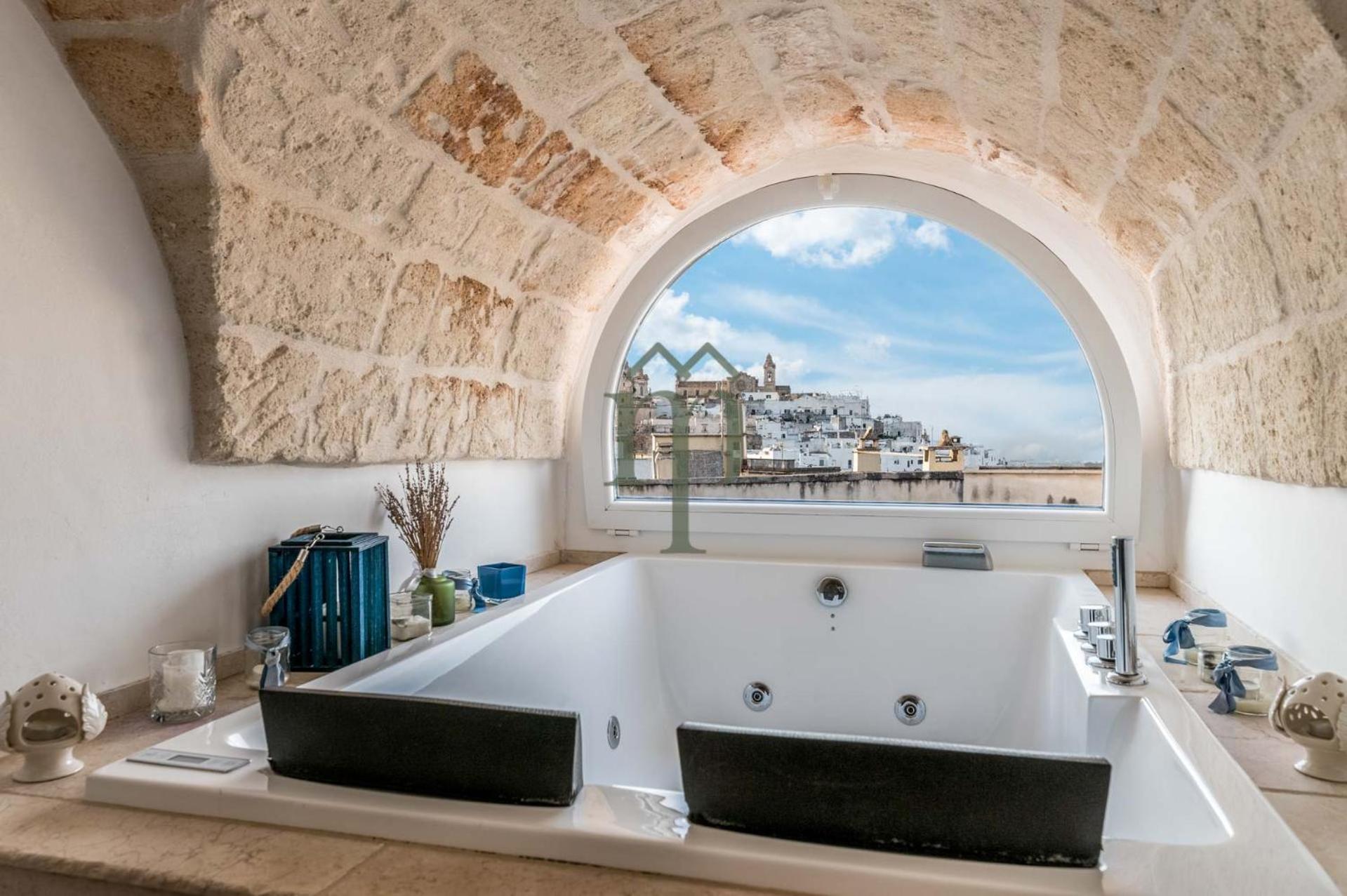 Dimora Matteotti By Meravigliosa Puglia Realestate オストゥーニ エクステリア 写真