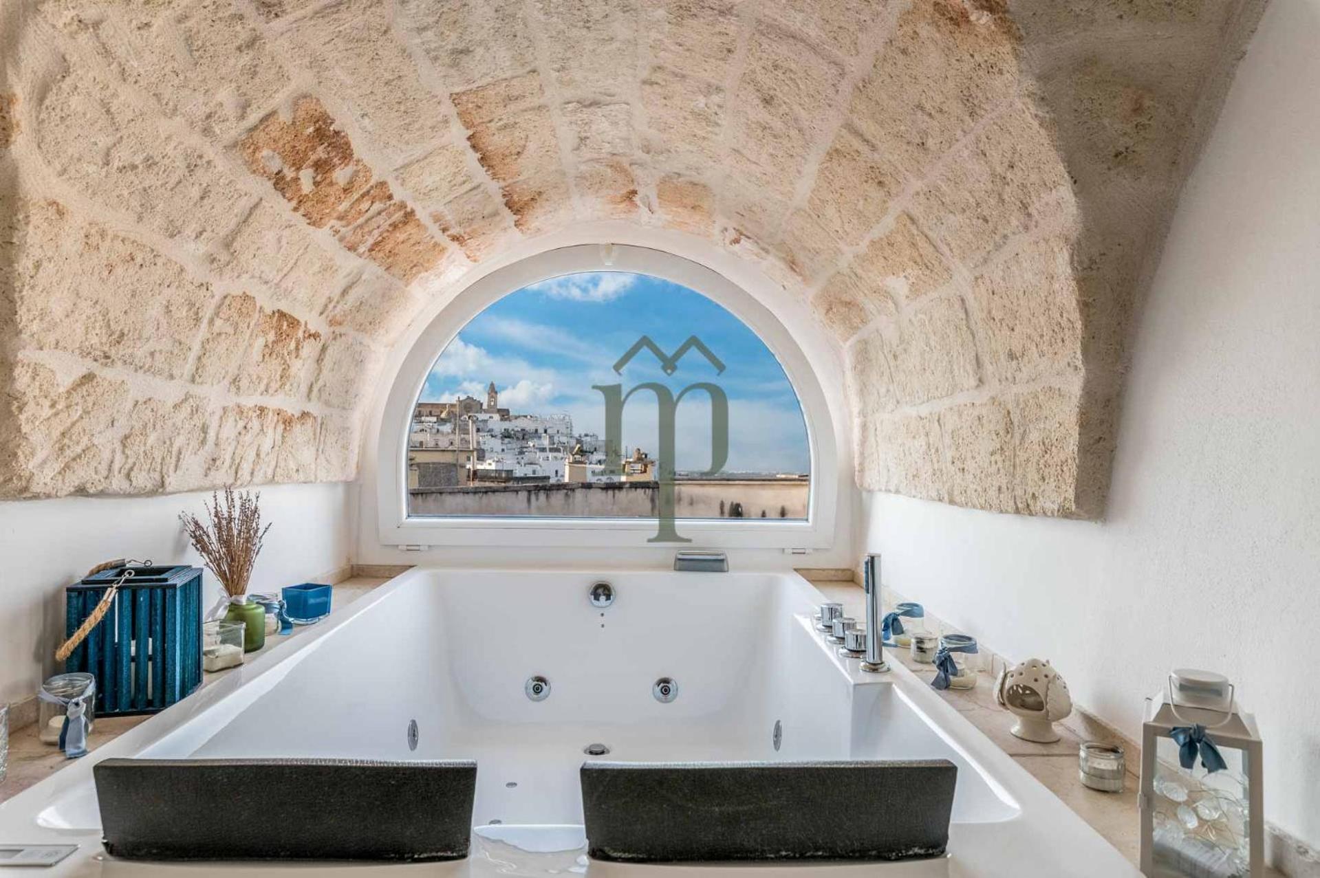 Dimora Matteotti By Meravigliosa Puglia Realestate オストゥーニ エクステリア 写真