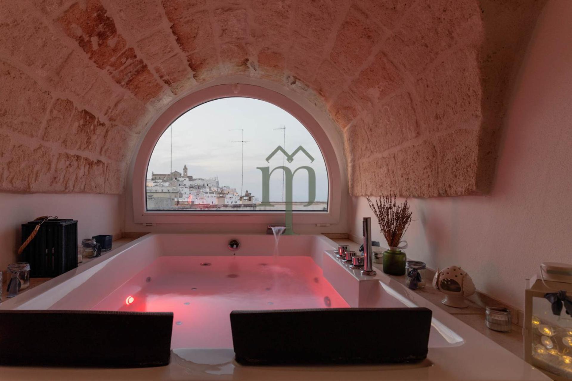 Dimora Matteotti By Meravigliosa Puglia Realestate オストゥーニ エクステリア 写真